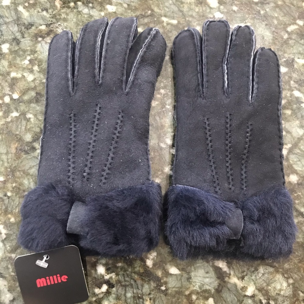 Millie Ugg-quality Faux fur gloves